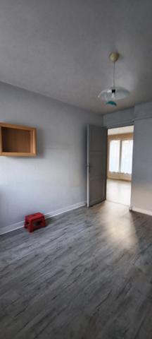 Conflans-Sainte-Honorine (78700) T3 lumineux de 45 m² – Résidence fermée et verdoyante – Conflans-Sainte-Honorine