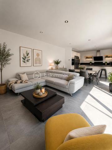 L’élégance contemporaine à quelques minutes des plages…
Dans l’un des secteurs les plus prisés de Six-Fours-les-Plages, Découvrez cette superbe villa contemporaine de 130 m², construite en 2021, où confort, modernité et qualité de vie se conjuguent à la perfection.

Son emplacement est un véritable atout. Vous profiterez d’un environnement résidentiel recherché, calme et familial, tout en rejoignant en seulement quelques minutes les magnifiques plages de Six-Fours, le port du Brusc, les commerces, les écoles ainsi que les principaux axes de circulation. Un équilibre parfait entre douceur de vivre et praticité du quotidien.

Dès l’entrée, la maison séduit par ses volumes généreux et sa belle luminosité. La pièce de vie, baignée de lumière grâce à ses larges ouvertures, accueille une cuisine entièrement aménagée et équipée qui s'intègre harmonieusement à l'espace salon/séjour créant un espace convivial où famille et amis aimeront se retrouver.
Le rez-de-chaussée offre également une petite suite parentale fonctionnelle avec son dressing et sa salle d’eau privative, une buanderie ainsi qu’un WC indépendant, permettant une vie de plain-pied particulièrement confortable.
À l’étage, chacun trouvera son espace. Trois chambres accueillent famille ou invités, dont une bénéficie de sa propre salle d’eau. Une quatrième pièce, actuellement aménagée en bureau, pourra facilement devenir une chambre supplémentaire selon vos besoins. Une salle de bains ainsi qu’un second WC indépendant complètent cet étage parfaitement pensé.

À l’extérieur, tout a été conçu pour profiter pleinement des beaux jours. Une élégante pergola bioclimatique prolonge la terrasse en bois, véritable espace de vie extérieur. Un magnifique jacuzzi, élégamment dissimulé sous une terrasse coulissante motorisée. Le jardin, facile d’entretien, permet de profiter pleinement de chaque instant sans contrainte. Des lauriers tiges et bambous ont récemment été plantés afin de renforcer l'intimité de la terrasse. Leur croissance permettra rapidement de créer un écran végétal naturel. 
Le stationnement est particulièrement confortable avec la possibilité de garer facilement au moins trois véhicules à l’intérieur de la propriété.
Construite selon les dernières normes, cette maison bénéficie de prestations haut de gamme garantissant confort et économies d’énergie :
   ●   DPE A
   ●   Climatisation gainable réversible
   ●   Ballon thermodynamique
   ●   Double vitrage
   ●   Volets roulants électriques
   ●   Construction 2021 répondant aux dernières normes

Les biens réunissant emplacement, prestations récentes et donc sans travaux à prévoir avec une qualité de vie sont actuellement recherchés. Ne laissez pas passer cette opportunité !
Nous restons disponibles 7 jours sur 7.