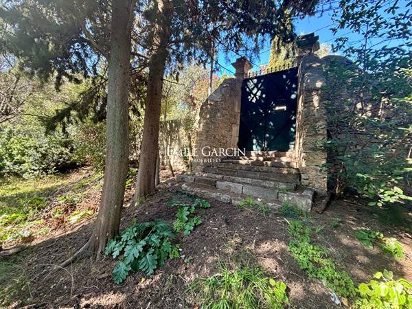À vendre - La-Seyne-sur-Mer - Tamaris  |  Bastide à restaurer - 190 m²