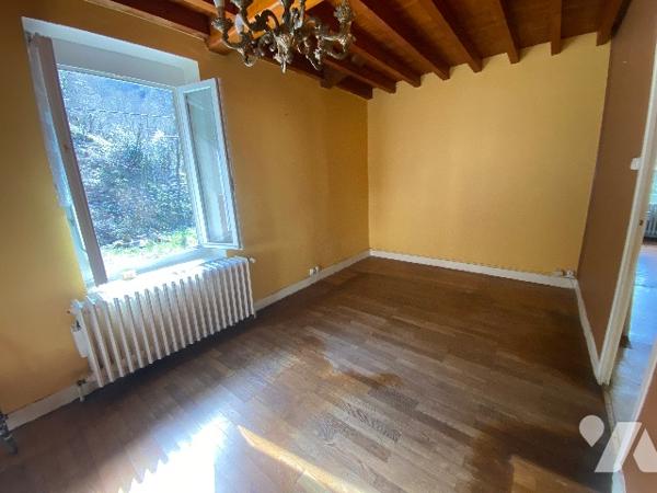 Amoureux de la nature, maison de 50m² plus sous-sol, terrain de 534m²