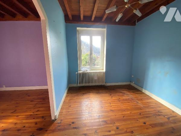 Amoureux de la nature, maison de 50m² plus sous-sol, terrain de 534m²