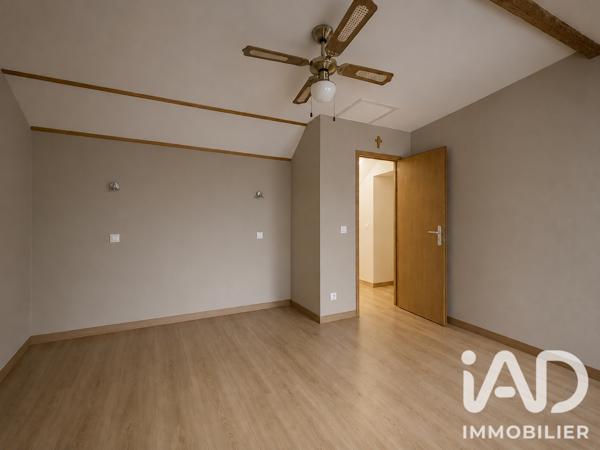 Location maison 4 pièces 88 m² Coulangeron