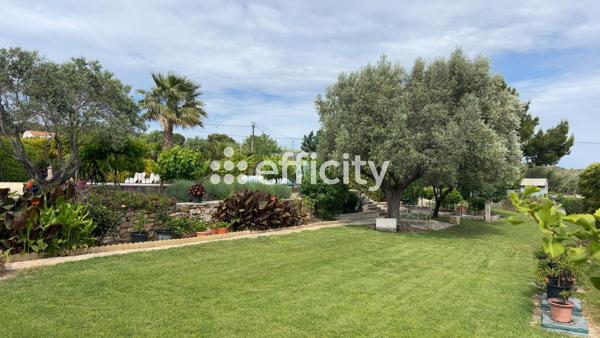 Maison
         5 pièces
        - 145 m² 698 000 € *