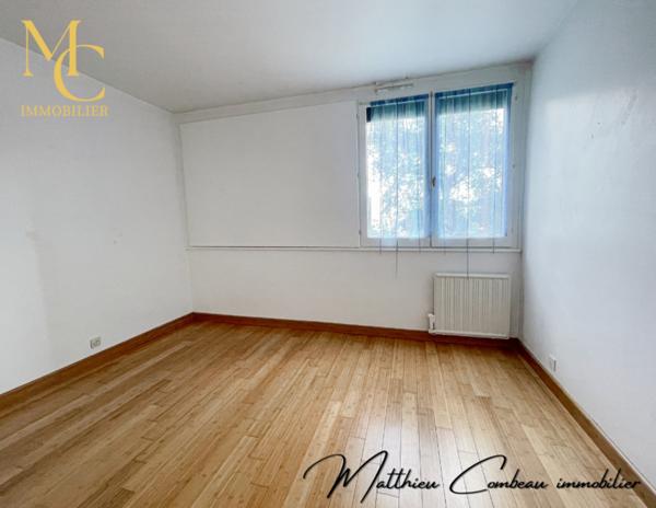 Montigny-le-Bretonneux (78180) Appartement 4 pièces 3 chambres 95,03m² proche gare