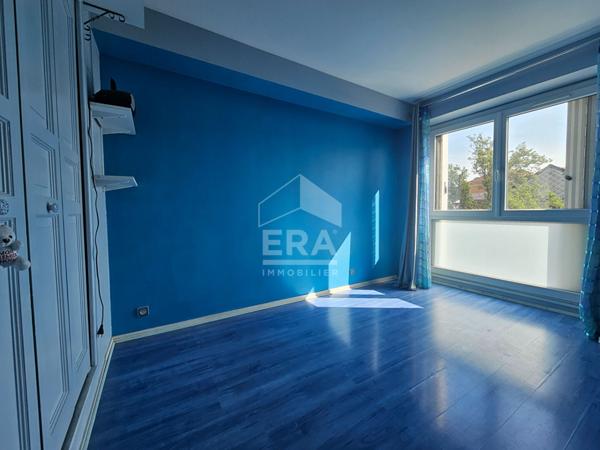 Appartement Neuilly Sur Marne 5 pièce(s) 103.25 m2
