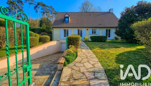 Maison à vendre 8 pièces 210 m² L'Étang-la-Ville