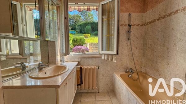 Maison à vendre 8 pièces 210 m² L'Étang-la-Ville