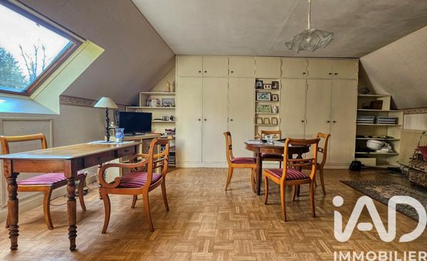 Maison à vendre 8 pièces 210 m² L'Étang-la-Ville