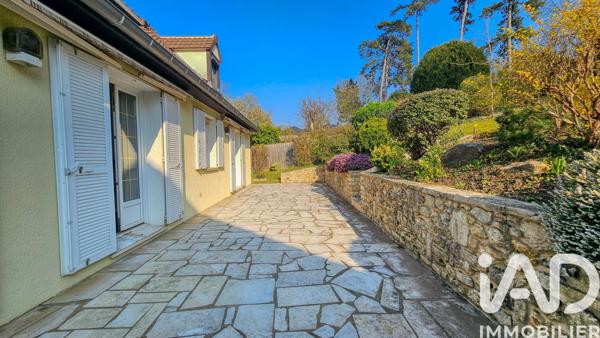 Maison à vendre 8 pièces 210 m² L'Étang-la-Ville