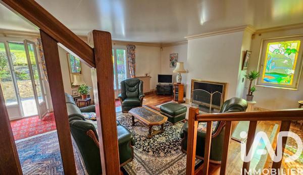 Maison à vendre 8 pièces 210 m² L'Étang-la-Ville