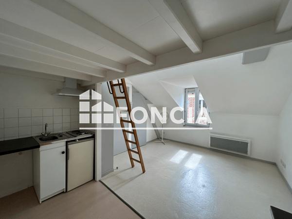 Location Studio 18.41 m² - 23 RUE DE CLEVES Charleville Mezieres 08000