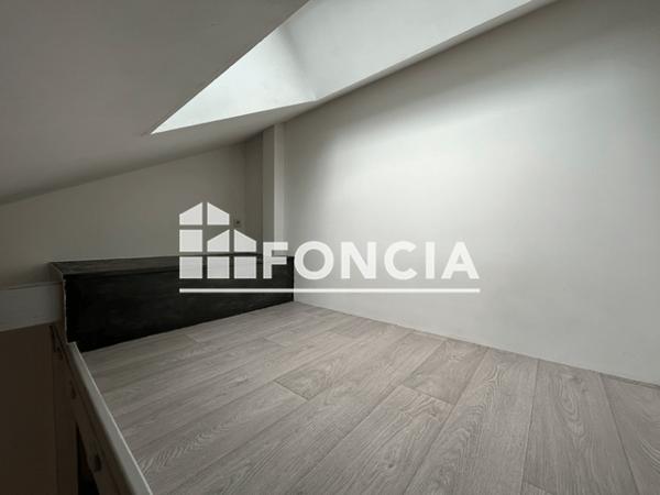Location Studio 18.41 m² - 23 RUE DE CLEVES Charleville Mezieres 08000
