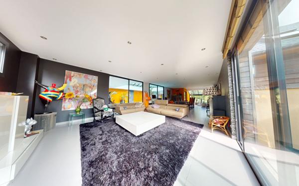 Maison à vendre    4 pièces •  Étretat