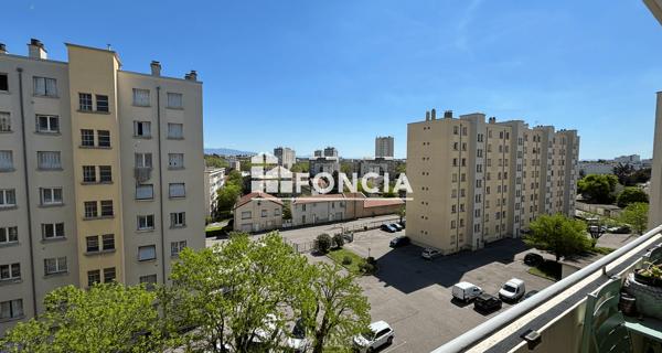 Location Appartement 4 pièces 63.3 m² - Bourg-lès-valence 26500