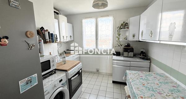 Location Appartement 4 pièces 63.3 m² - Bourg-lès-valence 26500