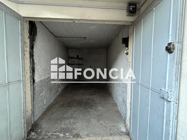 Location Parking 10 m² - LE MOZART Voiron 38500