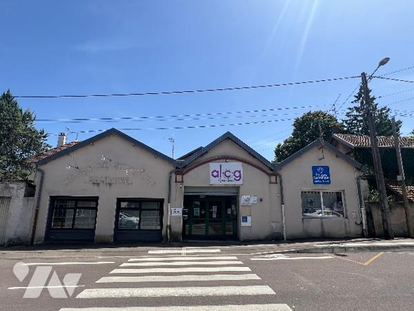 ***VENTE NOTARIALE INTERACTIVE***
EMPLACEMENT STRATÉGIQUE AU COEUR DE LA VILLE DE DOLE (JURA)