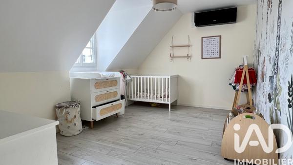 Maison à vendre 5 pièces 109 m² Saint-Ouen-les-Vignes