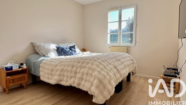 Maison à vendre 5 pièces 109 m² Saint-Ouen-les-Vignes