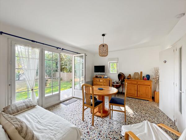 Deux logements de Type 3 à seulement 400 mètres de la plage et 1km du centre-ville