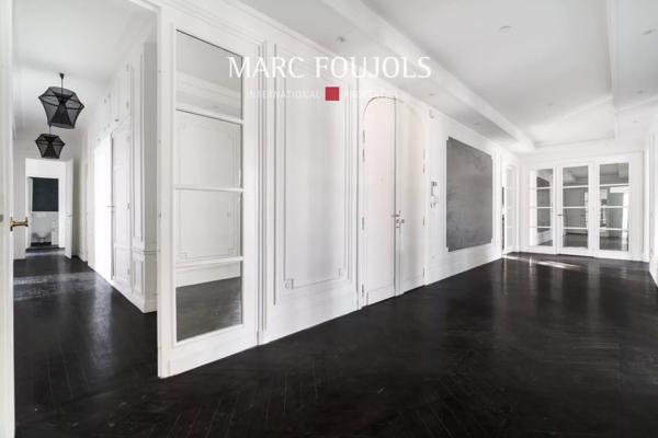 Paris 7 Bourdonnais / Champ de Mars : appartement de 271 m² au 6ème étage avec balcons vues Tour Eiffel