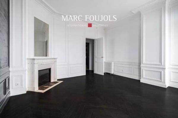 Paris 7 Bourdonnais / Champ de Mars : appartement de 271 m² au 6ème étage avec balcons vues Tour Eiffel