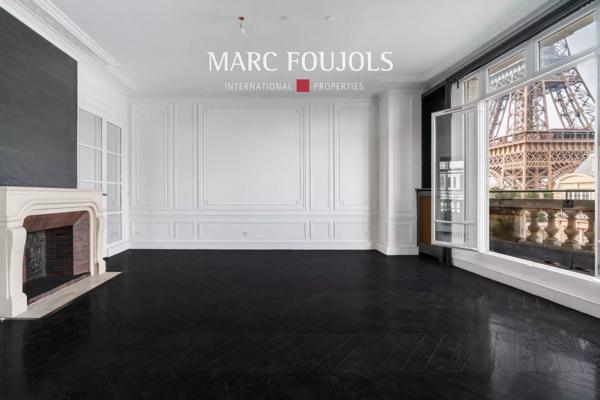 Paris 7 Bourdonnais / Champ de Mars : appartement de 271 m² au 6ème étage avec balcons vues Tour Eiffel