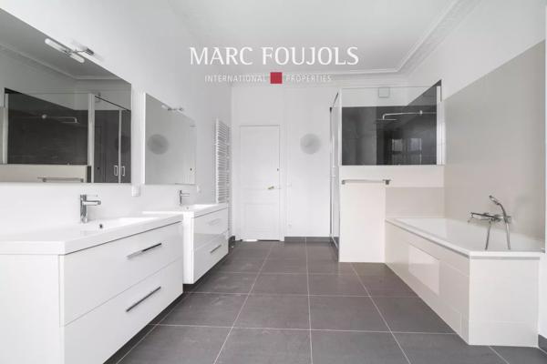 Paris 7 Bourdonnais / Champ de Mars : appartement de 271 m² au 6ème étage avec balcons vues Tour Eiffel