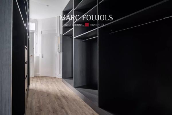 Paris 7 Bourdonnais / Champ de Mars : appartement de 271 m² au 6ème étage avec balcons vues Tour Eiffel
