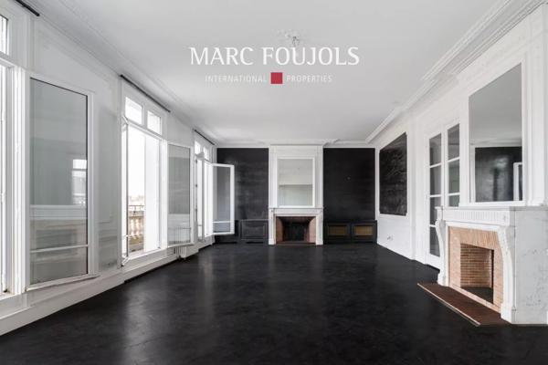 Paris 7 Bourdonnais / Champ de Mars : appartement de 271 m² au 6ème étage avec balcons vues Tour Eiffel