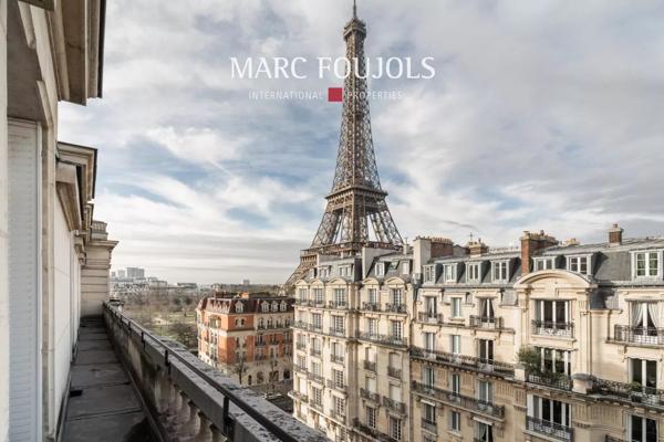Paris 7 Bourdonnais / Champ de Mars : appartement de 271 m² au 6ème étage avec balcons vues Tour Eiffel