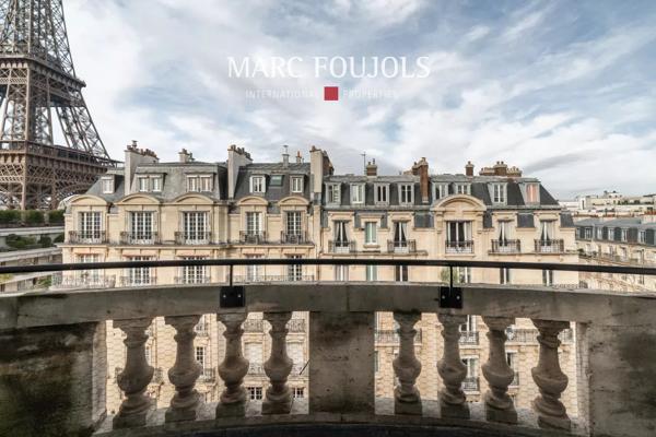 Paris 7 Bourdonnais / Champ de Mars : appartement de 271 m² au 6ème étage avec balcons vues Tour Eiffel