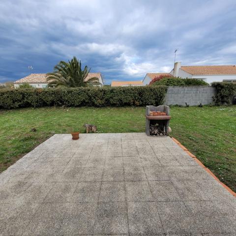 SALLERTAINE, au calme d'une impasse