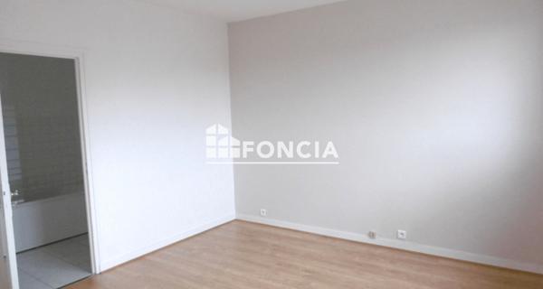 Location Appartement 2 pièces 56.03 m² - Clermont-ferrand 63000