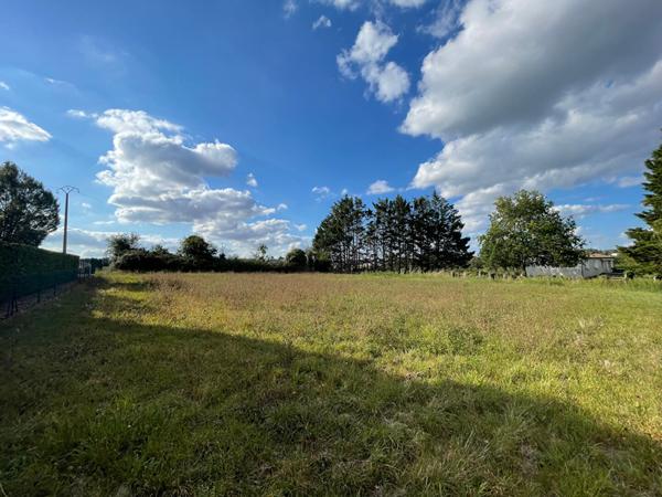 Terrain à bâtir de 1 979 m²