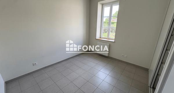 Location Appartement 4 pièces 89.12 m² - Meximieux 01800