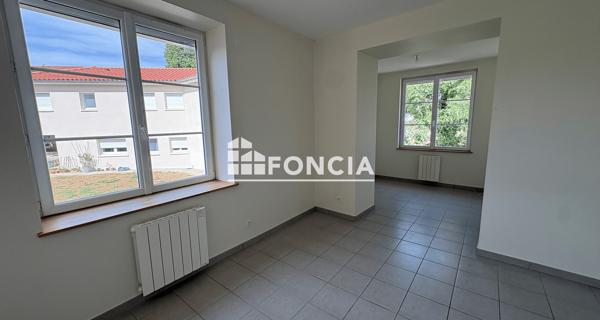 Location Appartement 4 pièces 89.12 m² - Meximieux 01800