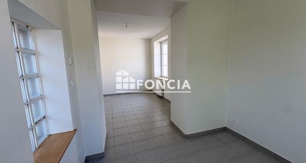 Location Appartement 4 pièces 89.12 m² - Meximieux 01800