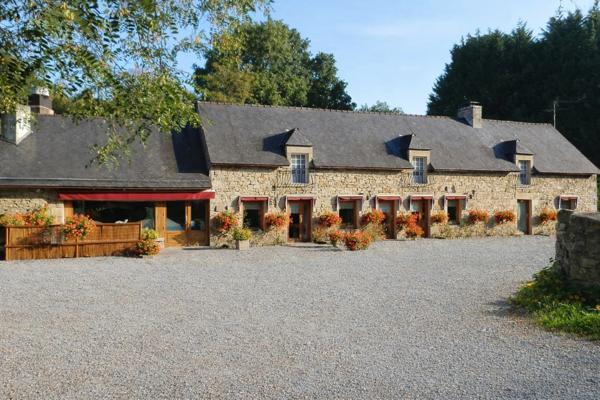 À VENDRE – FONDS DE COMMERCE RESTAURANT AVEC LICENCE IV – SECTEUR DINAN