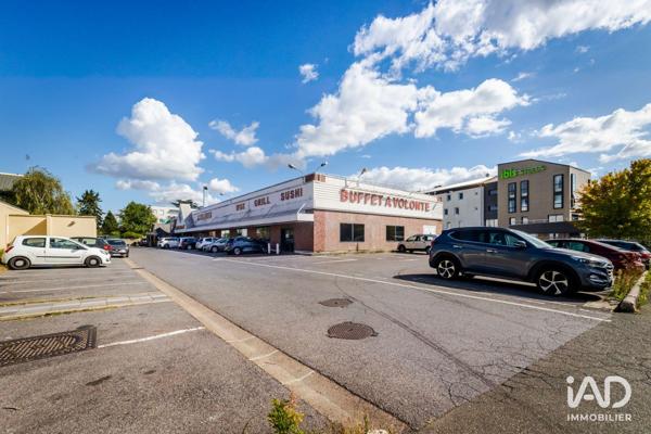 Location boutique/local commercial 1 000 m² Saint-Cyr-l'École