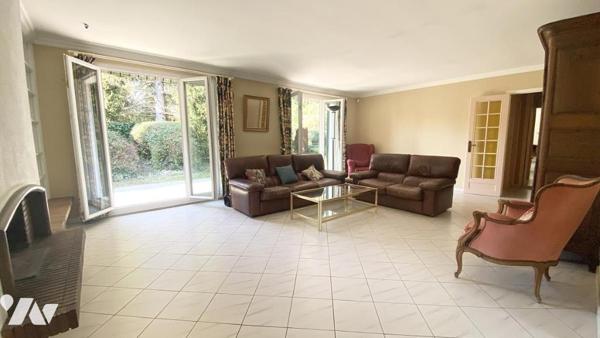 Charmante Maison de Plain-Pied dans le Domaine de Santeny.