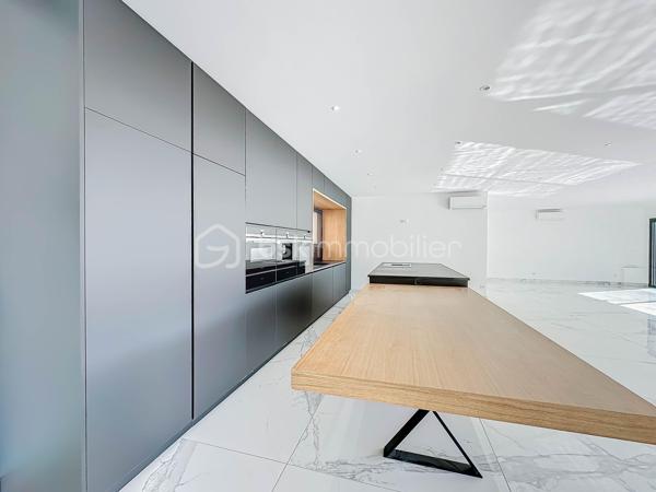 Maison contemporaine de 198 m²