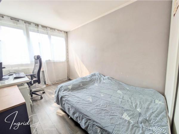 Appartement traversant à vendre - 4 pièces - 76m2 - BEZONS (95)