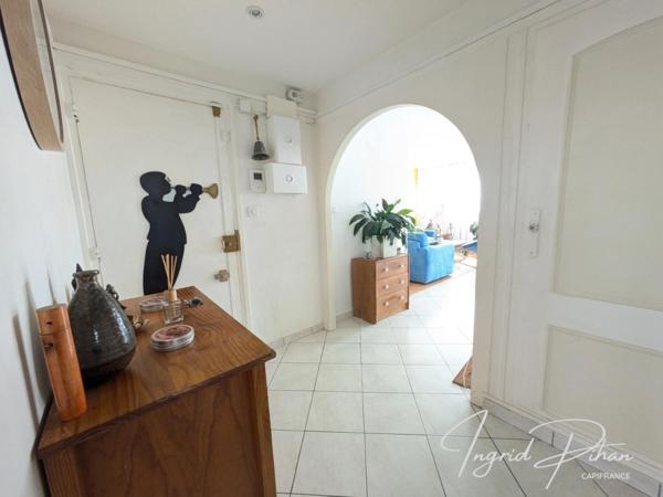 Appartement traversant à vendre - 4 pièces - 76m2 - BEZONS (95)
