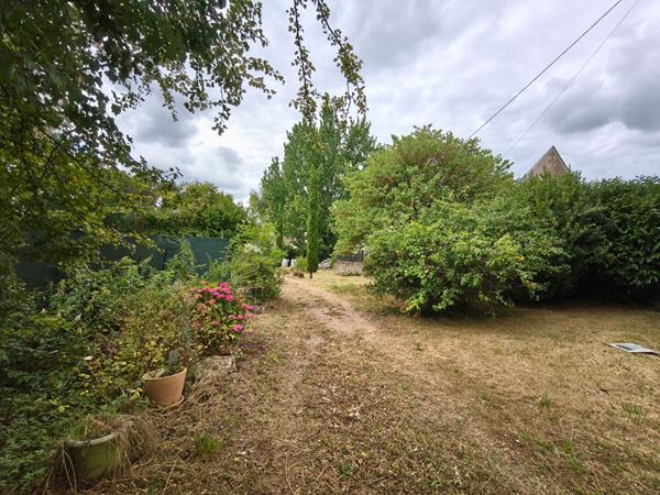 Maison familiale 5 chambres, dependance, proche centre-ville, 25 minutes de Nevers, ecoles, commerces