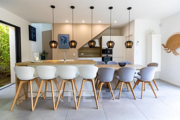 BELLE VILLA STANDING AVEC PISCINE- 4 CHAMBRES- 10 PERSONNES