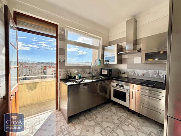 Appartement à louer 4 pièces 104.97m²