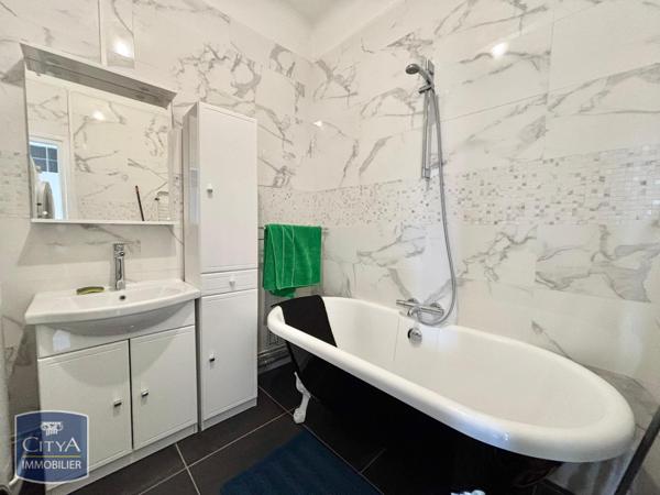 Appartement à louer 4 pièces 104.97m²