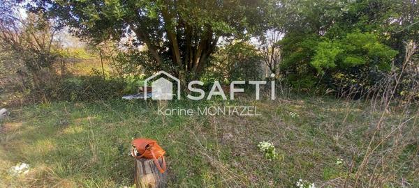 VITRY: Terrain à bâtir dans une zone pavillonnaire