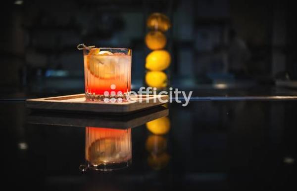 Fonds De Commerce - 180 m²